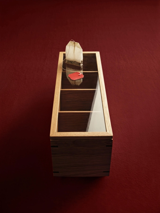 FERM LIVING organizer do herbaty BON – naturalny dąb.jpg