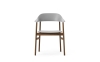 NORMANN COPENHAGEN krzesło z podłokietnikami HERIT dymiony dąb/szare
