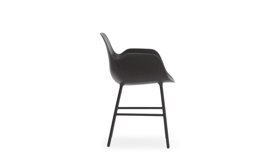 NORMANN COPENHAGEN krzesło z podłokietnikami FORM stal/czarne