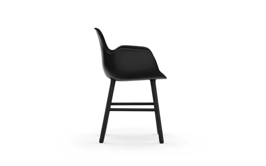 NORMANN COPENHAGEN krzesło z podłokietnikami FORM WOOD czarne