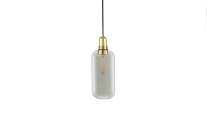 NORMANN COPENHAGEN lampa wisząca AMP L mosiądz / dymione szkło