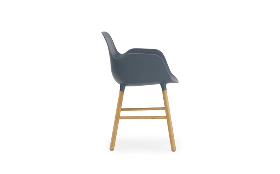 NORMANN COPENHAGEN krzesło z podłokietnikami FORM WOOD dąb/niebieskie