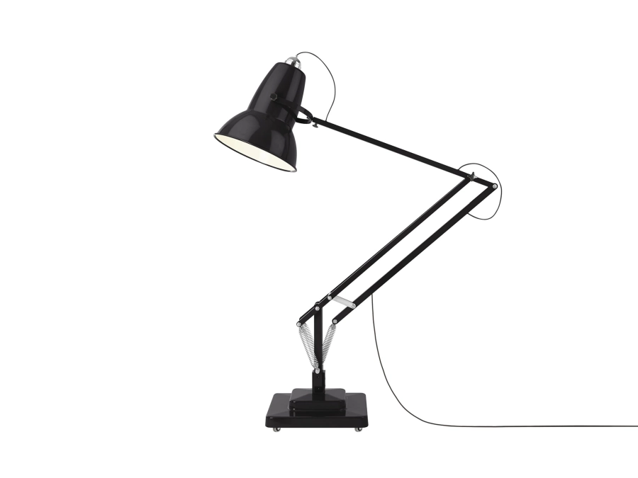 skandynawska lampa podłogowa
