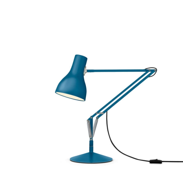 nowoczesna lampa biurkowa