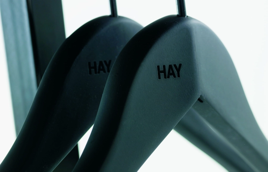 Soft Coat Hanger 02.jpg