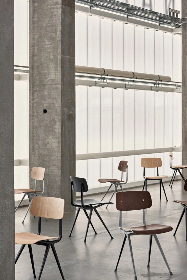 Result Chair catalogue 08.jpg