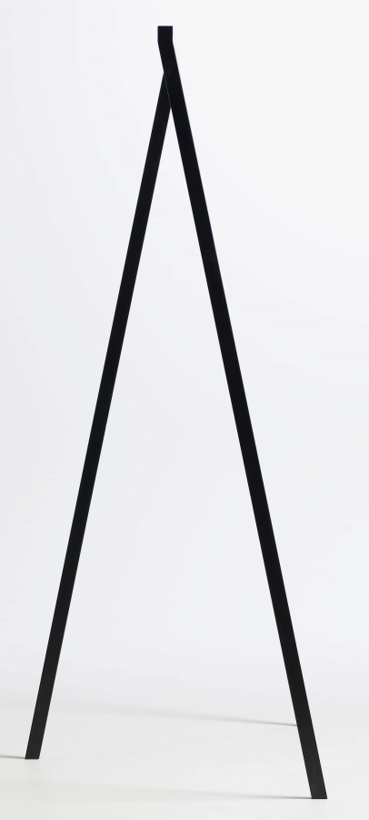 Loop Stand Wardrobe black 03.jpg