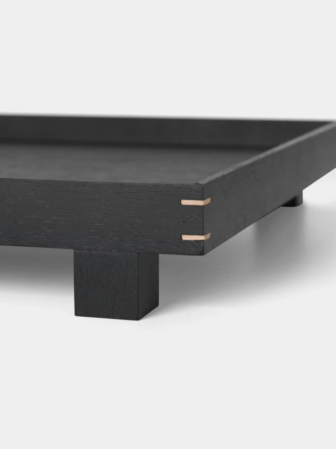 Bon Wooden tray large black - Detail.jpg