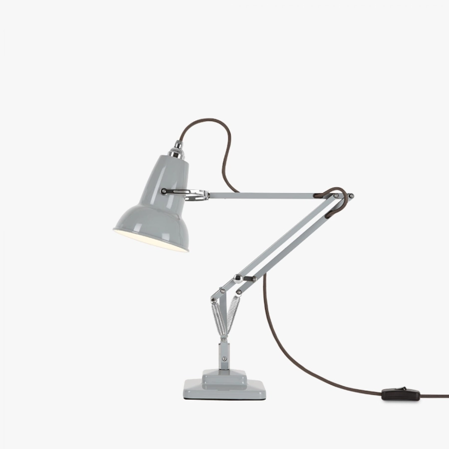 Klasyczna lampa Anglepoise