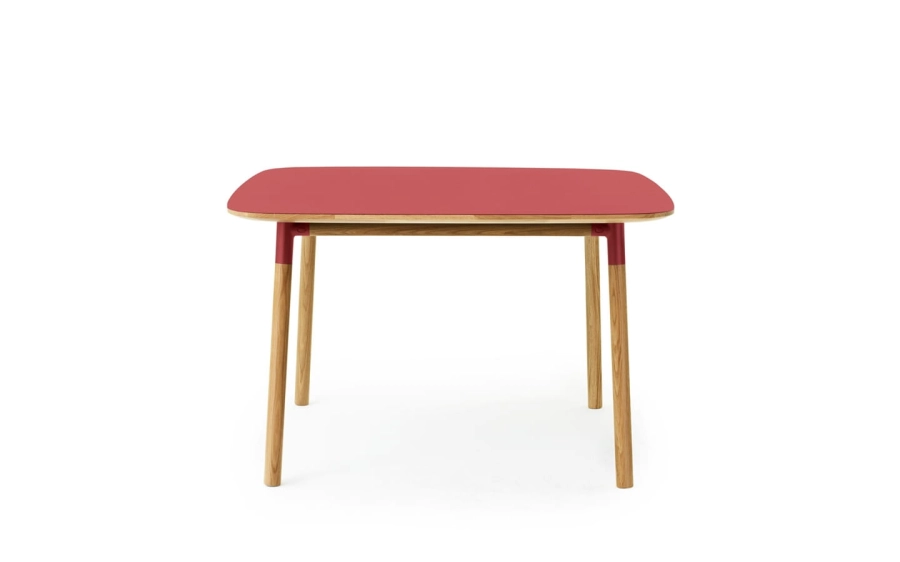 NORMANN COPENHAGEN stół FORM 120x120 czerwony