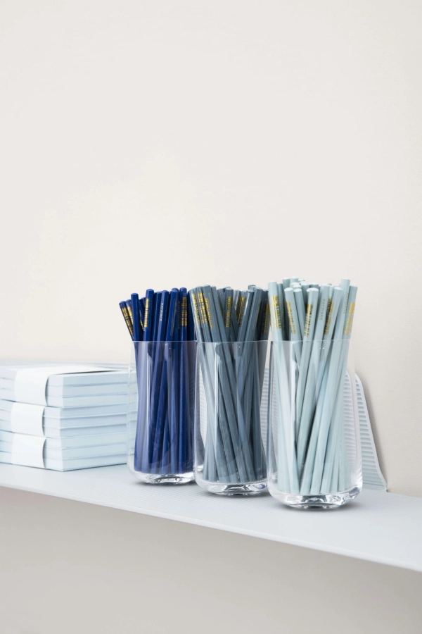 6009_Normann_Copenhagen_Jet_Shelf_in_Office_160cm_Silver_3a.jpg