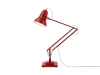 czerwona lampa podłogowa