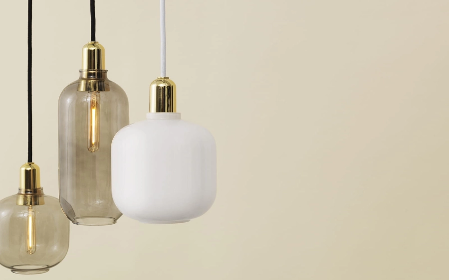 NORMANN COPENHAGEN lampa stołowa AMP