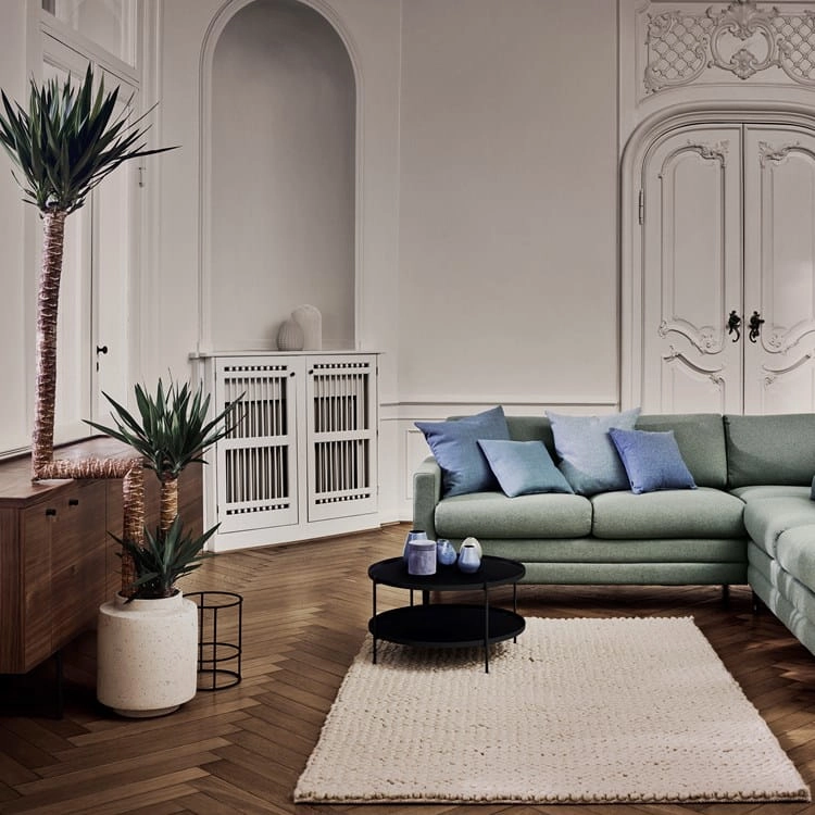 cooper-traytray-classic-botanique-loop-rotate-beads---sofa.jpg